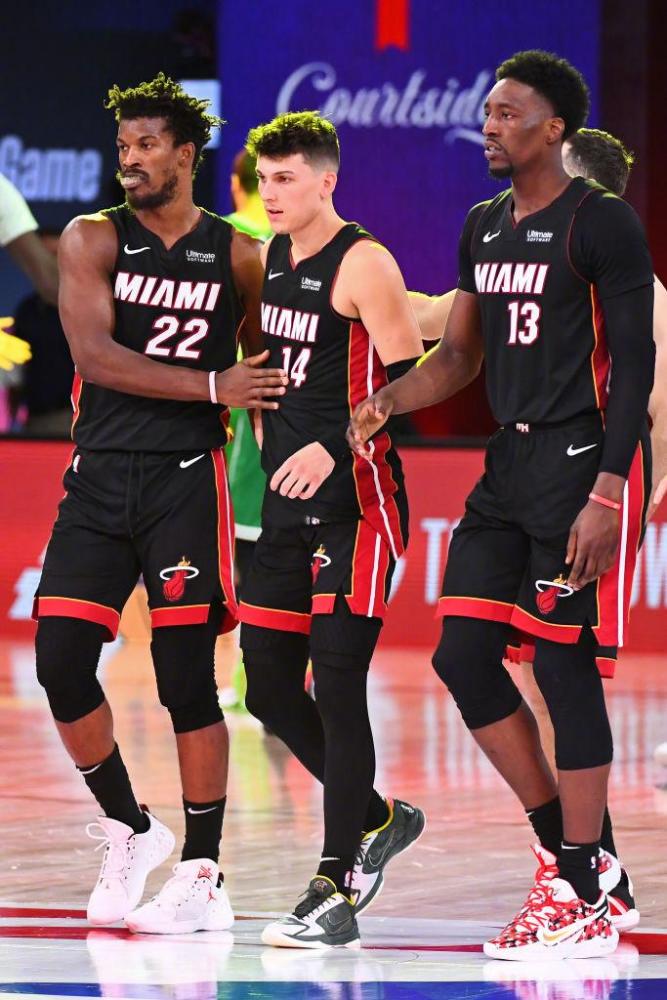 一个动作 一个动作